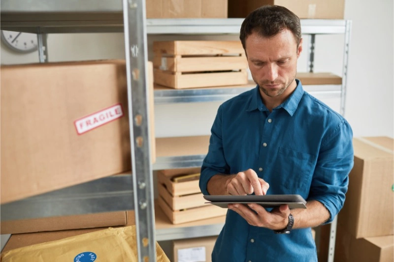 Verificarea stocului de produse si implementarea acestuia in online pentru utilizatorul final.
